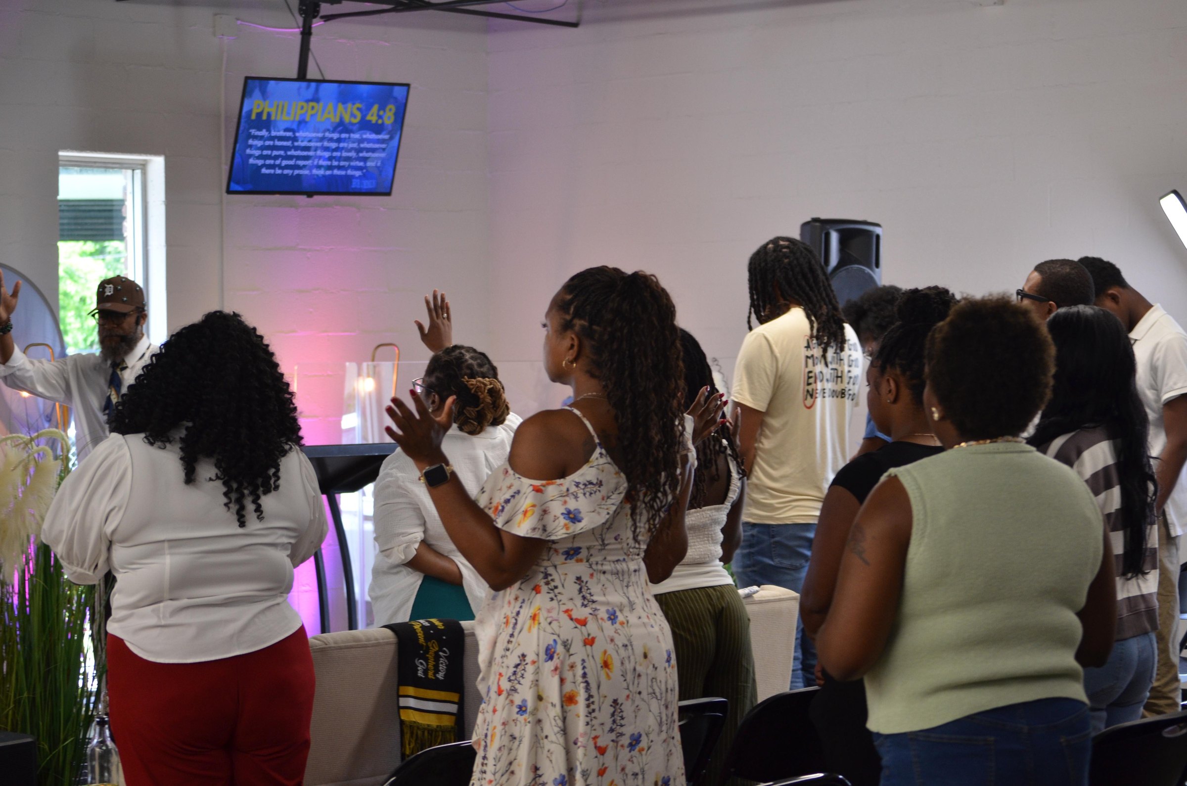 The VEIR congregation worshipping together
